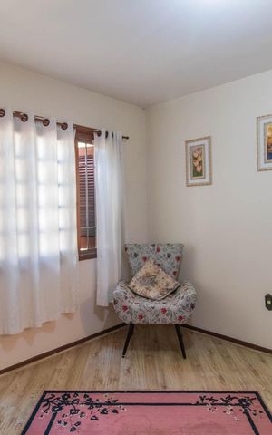 Casa à venda com 258m², 4 quartos e 4 vagasSala 2