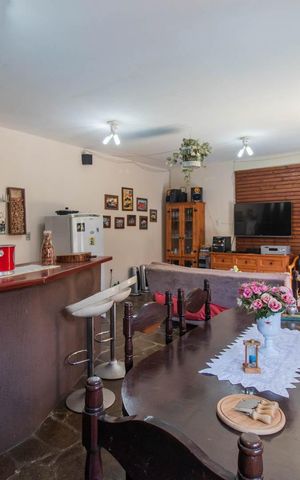 Casa à venda com 258m², 4 quartos e 4 vagasEspaço de Festas