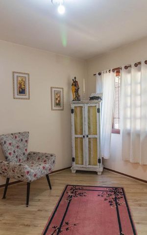 Casa à venda com 258m², 4 quartos e 4 vagasSala 2