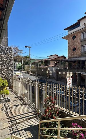Casa à venda com 360m², 4 quartos e 5 vagas