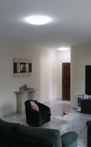 Casa à venda com 585m², 5 quartos e 6 vagasSala