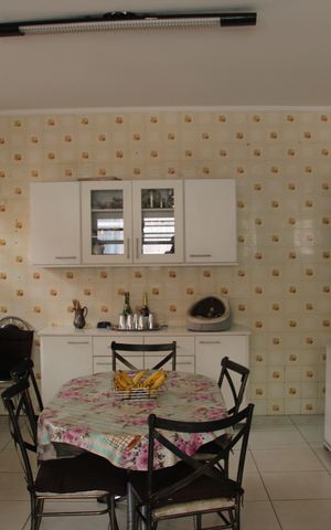 Casa à venda com 585m², 5 quartos e 6 vagasCozinha