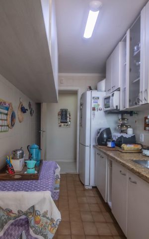 Apartamento à venda com 53m², 2 quartos e 1 vagaCozinha
