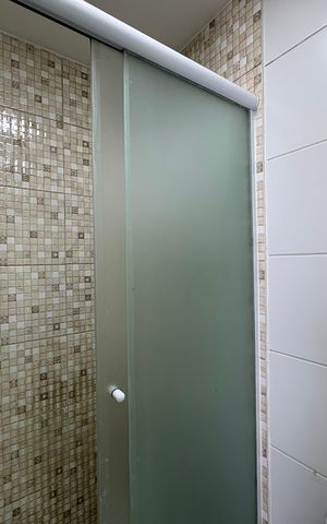 Apartamento à venda com 60m², 3 quartos e 1 vaga Apartamento à venda com 60m², 3 quartos e 1 vagaBanheiro