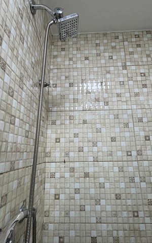 Apartamento à venda com 60m², 3 quartos e 1 vaga Apartamento à venda com 60m², 3 quartos e 1 vagaBanheiro