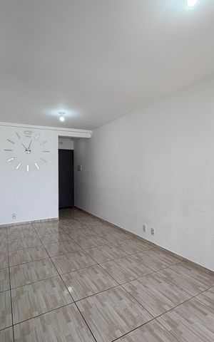 Apartamento à venda com 60m², 3 quartos e 1 vaga Apartamento à venda com 60m², 3 quartos e 1 vagaSala