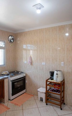 Casa à venda com 282m², 4 quartos e 6 vagasBanheiro Social