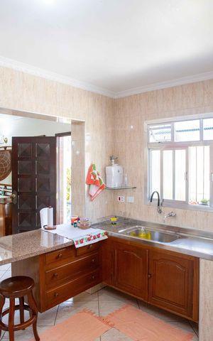 Casa à venda com 282m², 4 quartos e 6 vagasCozinha