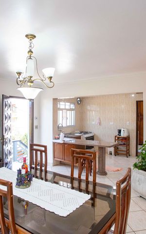 Casa à venda com 282m², 4 quartos e 6 vagasSala de Jantar