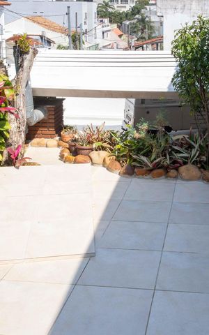 Casa à venda com 282m², 4 quartos e 6 vagasJardim