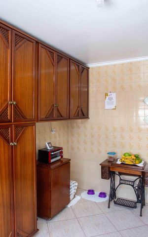 Casa à venda com 282m², 4 quartos e 6 vagasÁrea de Serviço