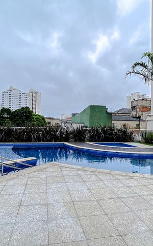 Apartamento à venda com 72m², 2 quartos e 1 vagaÁrea comum