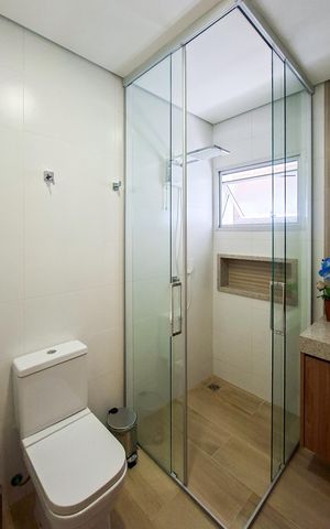 Casa à venda com 180m², 4 quartos e 1 vaga Casa à venda com 180m², 4 quartos e 1 vagaBanheiro 1