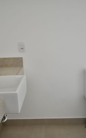 Apartamento à venda com 141m², 3 quartos e 2 vagasBanheiro da Suíte 1