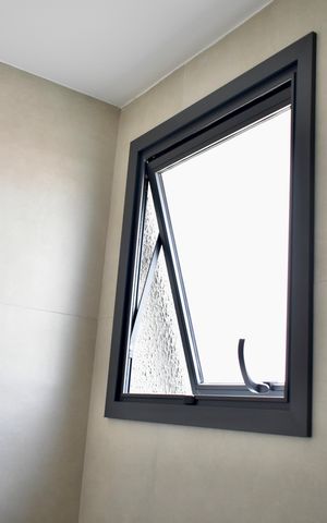 Apartamento à venda com 141m², 3 quartos e 2 vagasBanheiro da Suíte 1