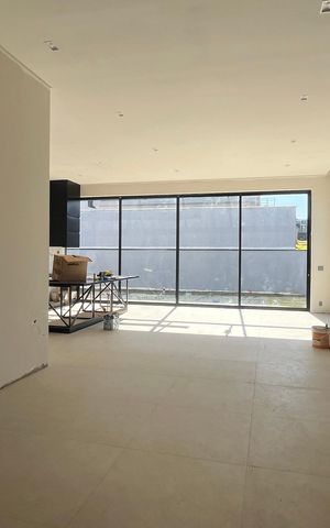 Casa de condomínio à venda com 428m², 4 quartos e 4 vagas
