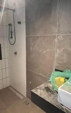 Casa de condomínio à venda com 428m², 4 quartos e 4 vagas