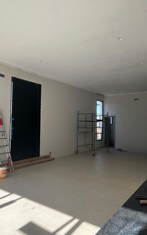 Casa de condomínio à venda com 428m², 4 quartos e 4 vagas