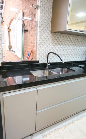 Casa à venda com 340m², 3 quartos e 3 vagas Casa à venda com 340m², 3 quartos e 3 vagasCozinha