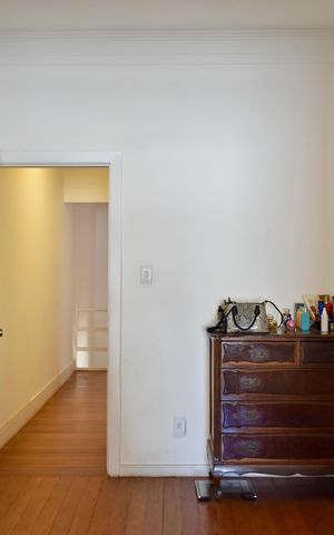 Casa para alugar com 350m², 3 quartos e 2 vagas Casa para alugar com 350m², 3 quartos e 2 vagasSuíte