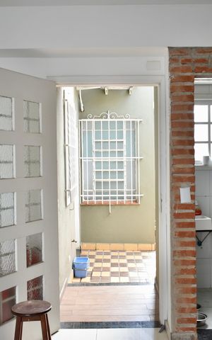 Casa para alugar com 350m², 3 quartos e 2 vagas Casa para alugar com 350m², 3 quartos e 2 vagasÁrea Comum - Salão