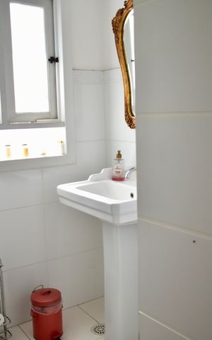 Casa para alugar com 350m², 3 quartos e 2 vagas Casa para alugar com 350m², 3 quartos e 2 vagasLavabo