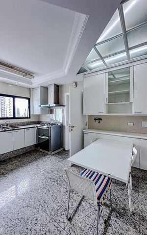 Apartamento para alugar com 280m², 3 quartos e 3 vagasCozinha