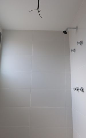 Apartamento à venda com 117m², 2 quartos e 2 vagasBanheiro 1 da Suíte 1