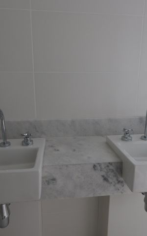 Apartamento à venda com 117m², 2 quartos e 2 vagasBanheiro 1 da Suíte 1