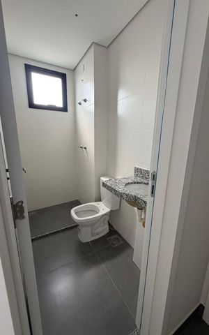 Apartamento à venda com 52m², 2 quartos e 1 vaga Apartamento à venda com 52m², 2 quartos e 1 vagaBanheiro Social