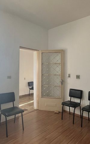 Casa à venda com 80m², 2 quartos e 1 vaga Casa à venda com 80m², 2 quartos e 1 vagaSala