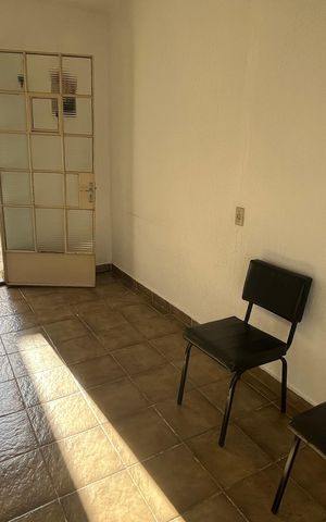 Casa à venda com 80m², 2 quartos e 1 vaga Casa à venda com 80m², 2 quartos e 1 vagaSala