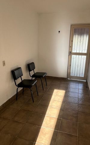 Casa à venda com 80m², 2 quartos e 1 vaga Casa à venda com 80m², 2 quartos e 1 vagaSala