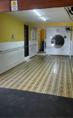 Casa à venda com 174m², 3 quartos e 2 vagas Casa à venda com 174m², 3 quartos e 2 vagasGaragem