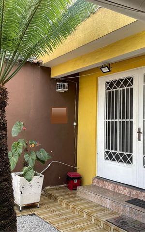 Casa à venda com 174m², 3 quartos e 2 vagas Casa à venda com 174m², 3 quartos e 2 vagasGaragem