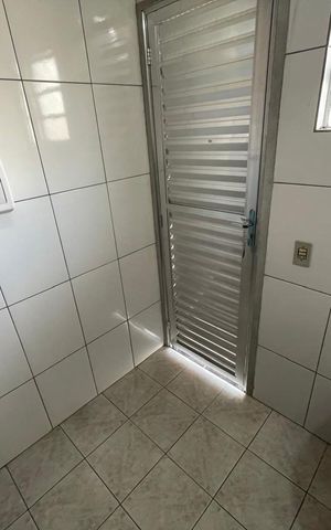 Casa à venda com 174m², 3 quartos e 2 vagas Casa à venda com 174m², 3 quartos e 2 vagasLavabo