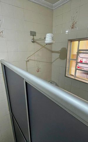 Casa à venda com 174m², 3 quartos e 2 vagas Casa à venda com 174m², 3 quartos e 2 vagasBanheiro