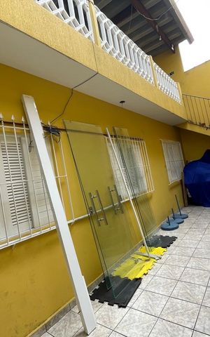 Casa à venda com 174m², 3 quartos e 2 vagas Casa à venda com 174m², 3 quartos e 2 vagasQuintal