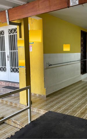 Casa à venda com 174m², 3 quartos e 2 vagas Casa à venda com 174m², 3 quartos e 2 vagasGaragem
