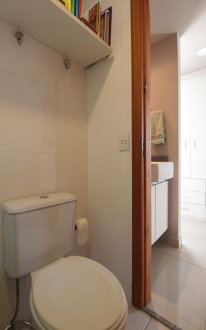 Apartamento à venda com 75m², 2 quartos e 1 vagaBanheiro Social