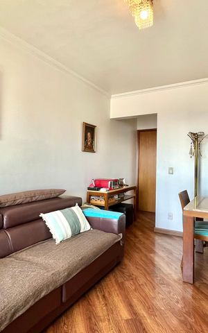 Apartamento à venda com 84m², 3 quartos e 2 vagas Apartamento à venda com 84m², 3 quartos e 2 vagasSala