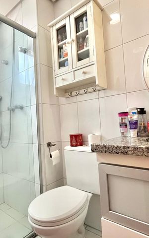 Apartamento à venda com 84m², 3 quartos e 2 vagas Apartamento à venda com 84m², 3 quartos e 2 vagasBanheiro da Suíte