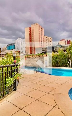 Apartamento à venda com 84m², 3 quartos e 2 vagas Apartamento à venda com 84m², 3 quartos e 2 vagasÁrea comum - Piscina