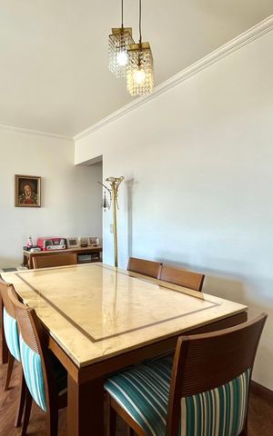 Apartamento à venda com 84m², 3 quartos e 2 vagas Apartamento à venda com 84m², 3 quartos e 2 vagasSala