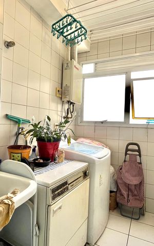 Apartamento à venda com 84m², 3 quartos e 2 vagas Apartamento à venda com 84m², 3 quartos e 2 vagasÁrea de Serviço