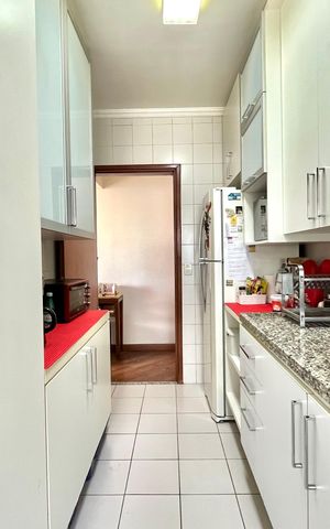 Apartamento à venda com 84m², 3 quartos e 2 vagas Apartamento à venda com 84m², 3 quartos e 2 vagasCozinha