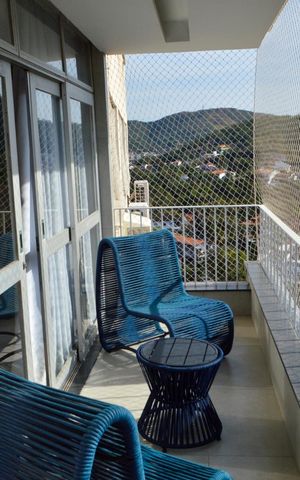 Apartamento à venda com 147m², 4 quartos e 1 vaga Apartamento à venda com 147m², 4 quartos e 1 vagaVaranda