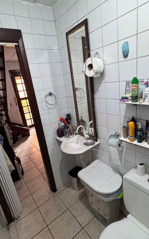 Casa para alugar com 50m², 2 quartos e 1 vaga Casa para alugar com 50m², 2 quartos e 1 vagaBanheiro Social