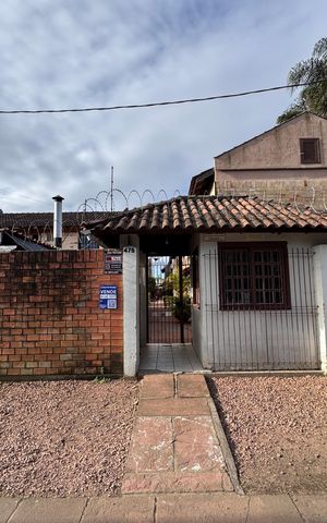 Casa para alugar com 50m², 2 quartos e 1 vaga Casa para alugar com 50m², 2 quartos e 1 vagaplaquinha fachada