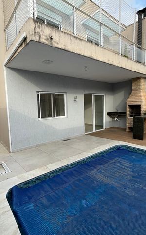 Casa de condomínio para alugar com 159m², 3 quartos e 2 vagas Casa de condomínio para alugar com 159m², 3 quartos e 2 vagasPiscina